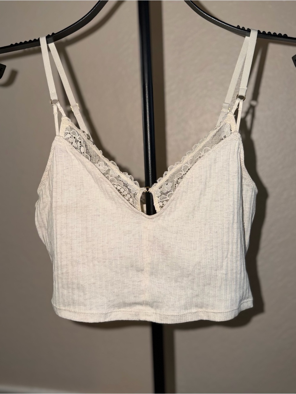 aerie White Ribbed Lace-Trim Cropped Cami